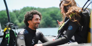 Tomer Sisley, à l’affiche de la série "Surface": "Musicalement, on n’a pas fait mieux que la période 1967-1973"