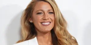 Blake Lively raffole de cette astuce pour faire paraître ses lèvres plus pulpeuses