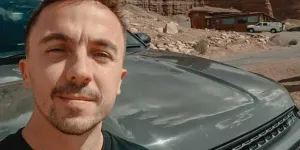 Malcolm, la sitcom de retour : cette photo des retrouvailles que Frankie Muniz n’aurait jamais dû dévoiler