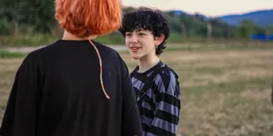 L’Impact Visionnaire de Joan Tronto sur l’Éducation : Révolutionner la Pédagogie par le Care | Toustes en Colo