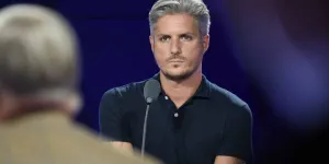 "Le coeur brisé" : avant Alexandra, sa femme, le premier amour de Jean-Baptiste Boursier est une iconique chanteuse