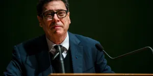 Réforme Borne : Philippe Aghion, prix Nobel d'économie, dit non 