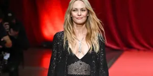 Vanessa Paradis illumine le Festival Lumière de Lyon dans une robe décolletée