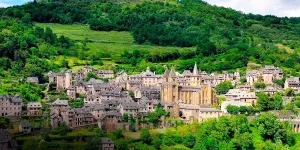 Aveyron : Conques et les trésors de Soulages