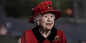 Elizabeth II : deux ans après, ces mystérieuses lettres laissées sur son lit de mort