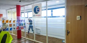 Budget : des coupes à opérer ? Bayrou sort la hache spéciale "assurance-chômage"