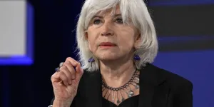 Ex-négociatrice des accords de Paris, proche de Lionel Jospin… qui est Laurence Tubiana ?