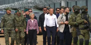 Ursula von der Leyen se rêve en cheffe de guerre… et se fait recadrer par Berlin