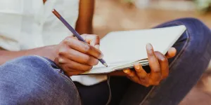 5 bonnes raisons de commencer à tenir un carnet de lecture