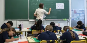 Vous êtes un jeune enseignant et vous galérez dans vos premières années, racontez-nous