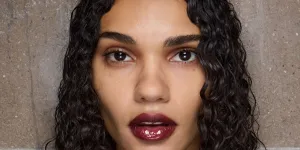 Yeux, bouche, teint… 3 tendances qui seront partout en 2025 selon Pat McGrath