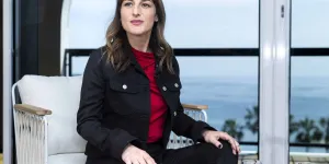 Exclu Public : Juliette Armanet enceinte de son deuxième enfant, son joli ventre arrondi dévoilé