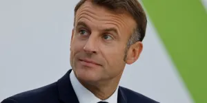 "C'est notre richesse, et c'est une force" : sur l'immigration, Emmanuel Macron répond à Bruno Retailleau sans le citer