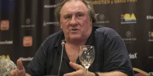 « Complément d'enquête » sur Gérard Depardieu : la justice ordonne le visionnage des rushs par un expert