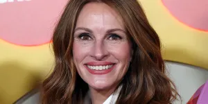 Shaggy bob : Julia Roberts adopte le carré déstructuré