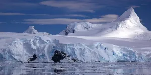 La fonte des glaces pourrait ralentir le courant marin le plus puissant du monde et accélérer le réchauffement climatique