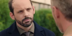 Plus Belle La Vie, Encore Plus Belle : "Je veux 100 000 euros ou vous retournez en prison…" Le résumé du 07 novembre (SPOILERS)