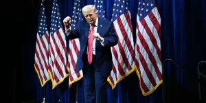 Donald Trump ordonne le retrait des Etats-Unis de 66 organisations internationales, dont celles de coopération mondiale sur le climat