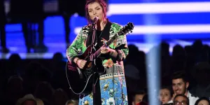 "Trop longtemps que je me tais", Hoshi annonce porter plainte contre son ex-manageuse et sa compagne après avoir été "salie et abusée"