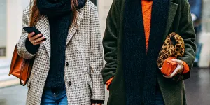 Couleurs pop, boots XXL et style sans effort : la mode automne-hiver s’annonce électrique !