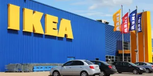 Sweats à capuche, bobs, T-shirts… Ikea lance une collection de vêtements et d’accessoires