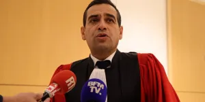 Procès des assistants parlementaires européens du Front national : le président du tribunal de Paris met en garde contre une éventuelle "ingérence" américaine