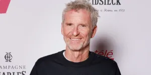 Denis Brogniart raconte les coulisses du jour où il a sauvé la vie d’une mère et de son bébé : "Ça reste une de mes plus belles rencontres"