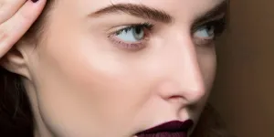 Italian Plum : la couleur de vernis qui sera sur tous les ongles cet hiver