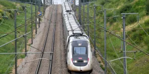 "Il n'y aura plus aucune perturbation": reprise du trafic "dès lundi" à la SNCF après les actes de sabotage