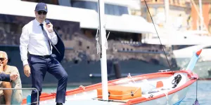 "Ça va hein, cassez-vous !", Laura Tenoudji : après la garde à vue, son mari Christian Estrosi explose en pleine mer, la vidéo devient virale