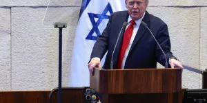 "Du beau travail", "un triomphe incroyable" : retour sur le discours historique de Donald Trump à la Knesset
