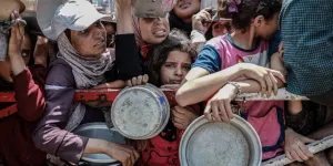 "Tout le monde instrumentalise l'aide : le Hamas, l'ONU, et Israël" : à Gaza, famine organisée ou chaos généralisé ?