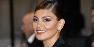 Nawell Madani remonte sur scène après avoir été accusée d’avoir agressé un enfant : "J'ai failli ne pas venir à mon propre spectacle"