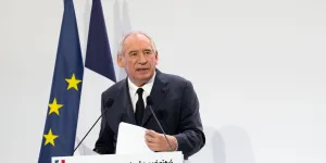 "Année blanche" : Bayrou fait payer les baisses d’impôts macronistes aux classes populaires et moyennes