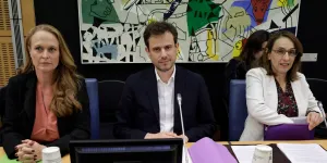 Violences scolaires : les professeurs "lanceurs d’alerte" sont souvent ostracisés par leur hiérarchie