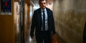 "Le pouvoir l'a rendu fou" : au procès Perdriau, 3 ans de prison ferme requis contre le maire de Saint-Etienne