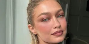 « Under eye blush » : cette tendance transforme notre manière de porter du fard à joues