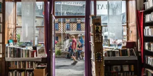 "Il suffirait de 25 centimes par exemplaire" : les auteurs veulent leur part du gâteau sur les bouquins d'occasion