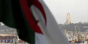 "On paye leurs chamailleries" : les Algériens face à la nouvelle dégradation des relations avec Paris