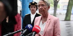 Économies : le budget de l'Éducation et de la Recherche "sera préservé", assure Élisabeth Borne