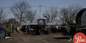 En Ukraine, l’effort de guerre par la terre