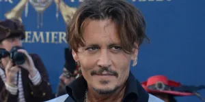 Johnny Depp plus touchant que jamais : il renfile son costume de Jack Sparrow pour les enfants malades