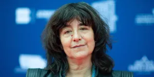 Romane Bohringer traitée de "mémère" après un tapis rouge : comment elle a perdu 6 kilos en 4 semaines