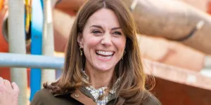 Kate Middleton adopte le burgundy, la couleur star de l’automne