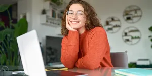Scientists have studied remote work for 4 years and have reached a clear conclusion: working from home makes us happier - Caring Minds United