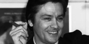 Parigot, caractère de chien, potiche mâle... 4 bonnes raisons d'aimer Alain Delon malgré tout