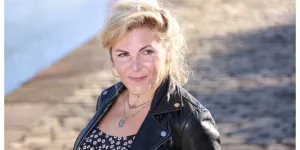 Pourquoi Anne-Sophie Blateau n’aime pas Noël : "Ce n’est pas de la mélancolie, c’est de la dépression"