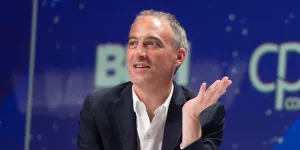 Glucksmann, Séjourné et les autres : après l'accord von der Leyen-Trump, pour les europhiles, c'est la gueule de bois