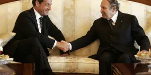"Un des derniers dinosaures du XXe à mes yeux" : entre Sarkozy et Bouteflika, des relations teintées de respect