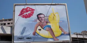 Vacances sous haute surveillance : "Les citoyens ne passent plus rien à l'exécutif"